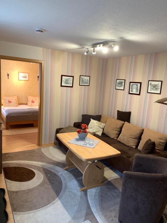 Am Mathildenbrunnen Klein Apartment Quedlinburg Bagian luar foto